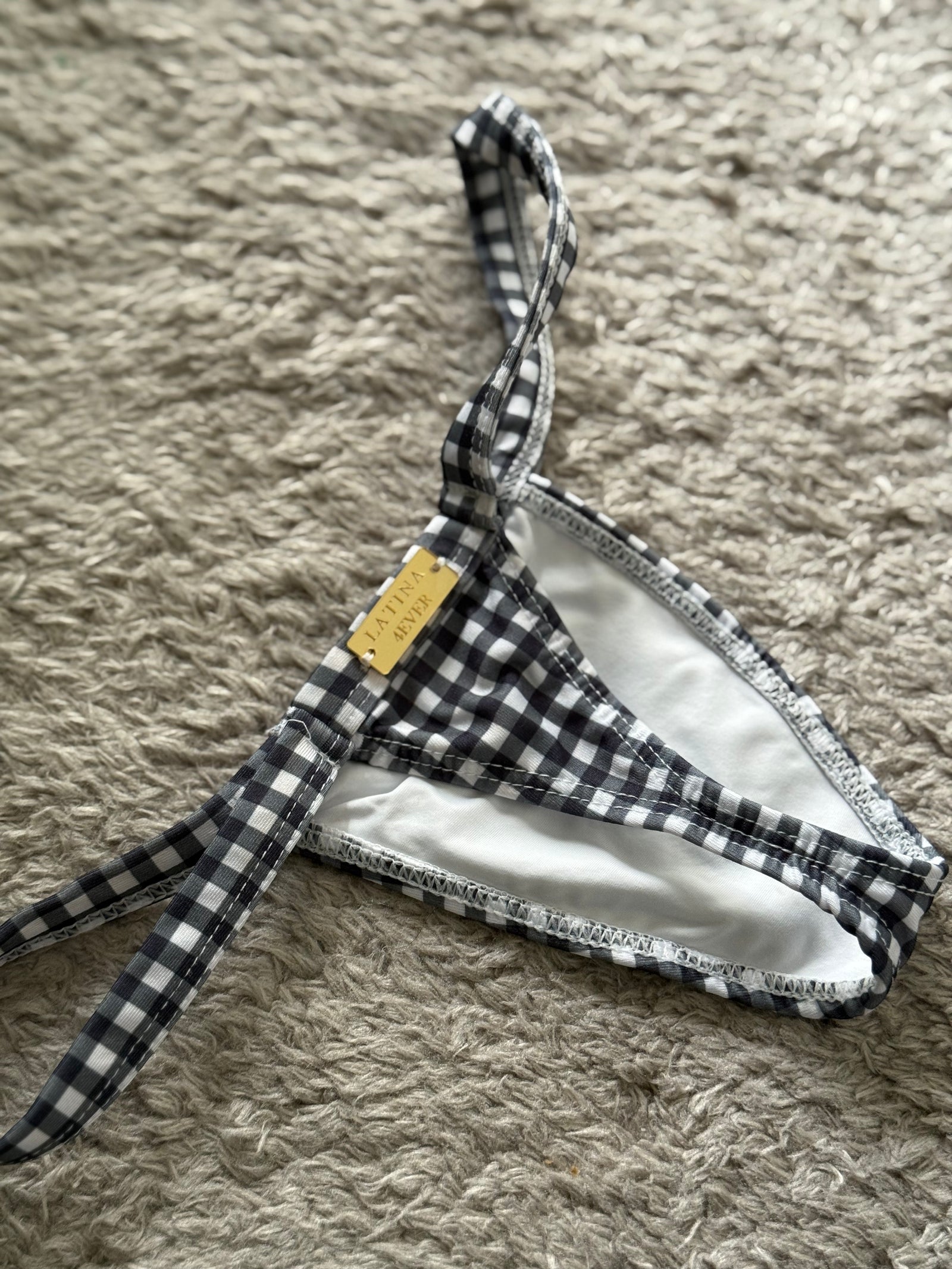Vichy Black